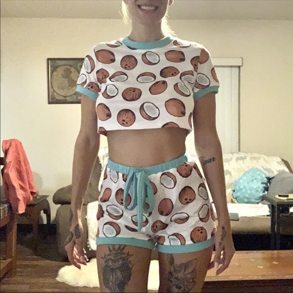 Women pjs - Picture 2 of 2